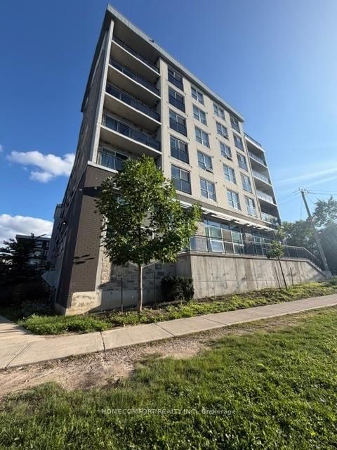 F412 - 275 Larch Street