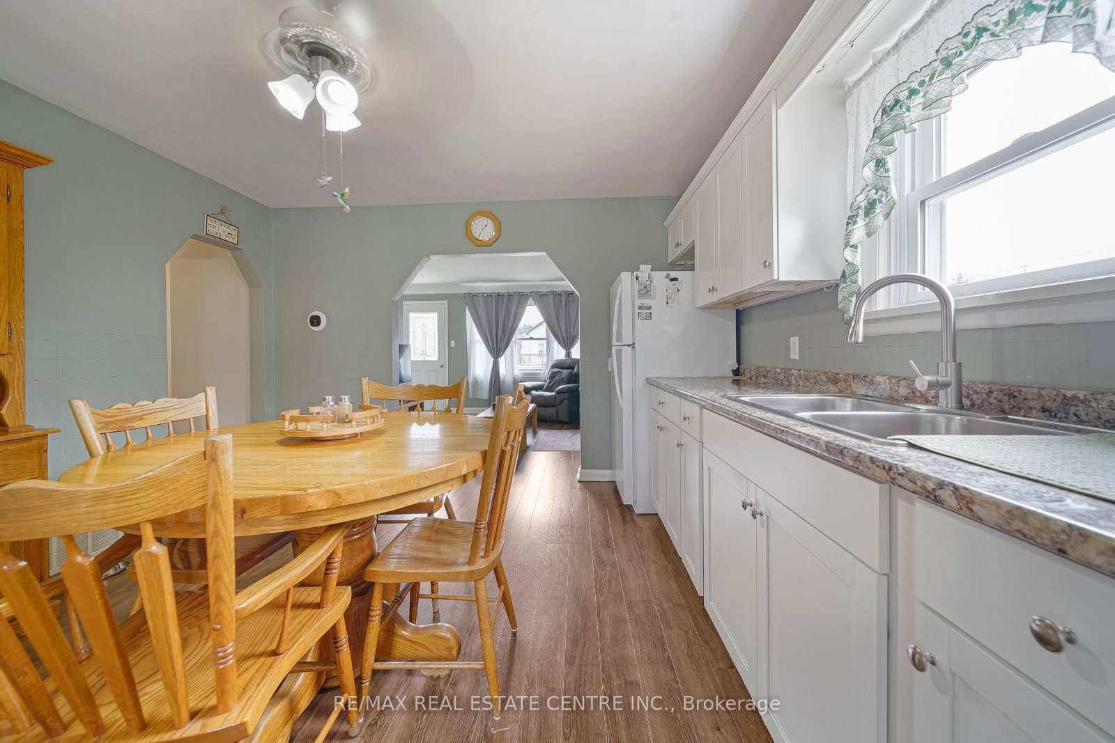 205 Crysler Street • Norfolk, ON photo 12