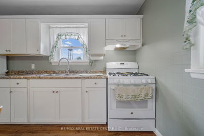 205 Crysler Street • Norfolk, ON photo 9