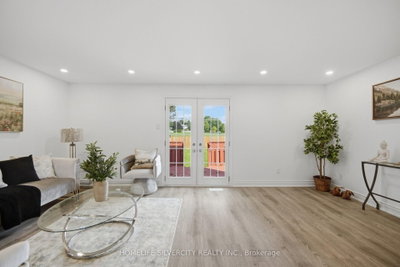 731 Elgin Street N • Cambridge, ON photo 6