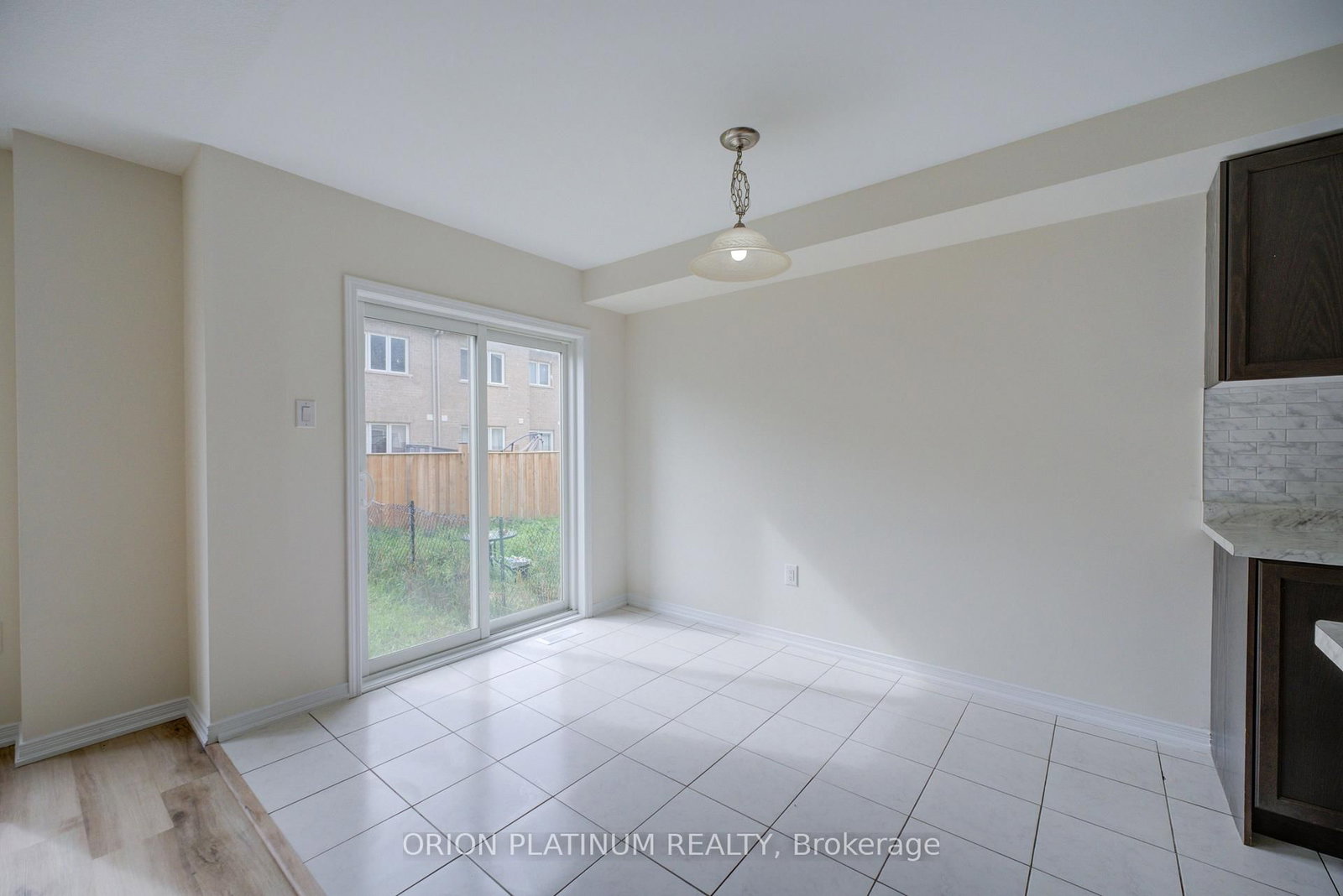 140 Munro Circle • Brantford, ON photo 12