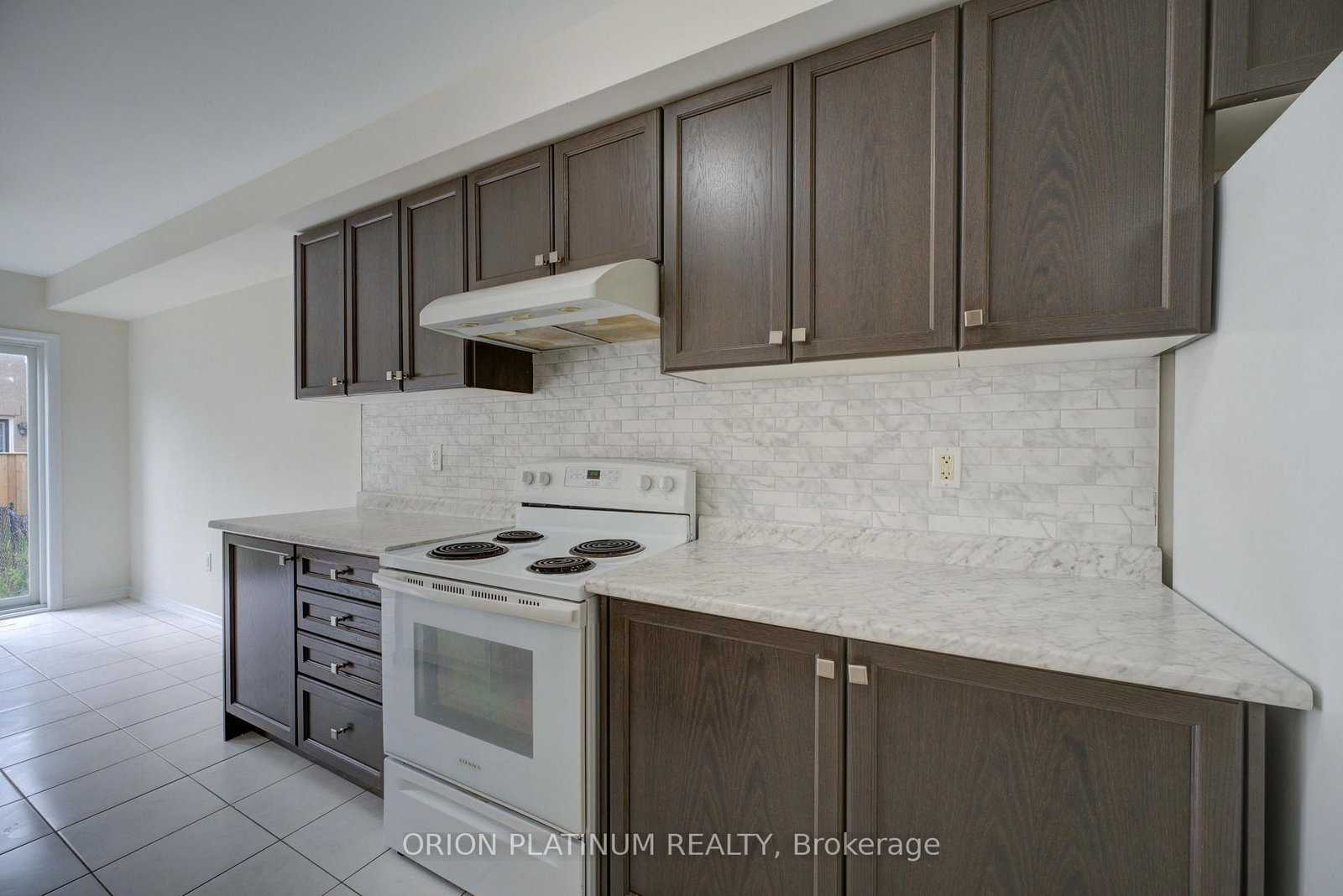 140 Munro Circle — photo 5
