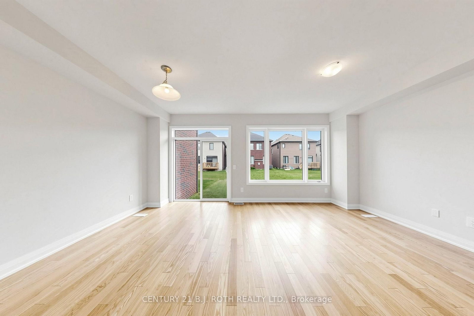 115 Corley Street E • Kawartha Lakes, ON photo 8