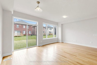 115 Corley Street E • Kawartha Lakes, ON photo 9