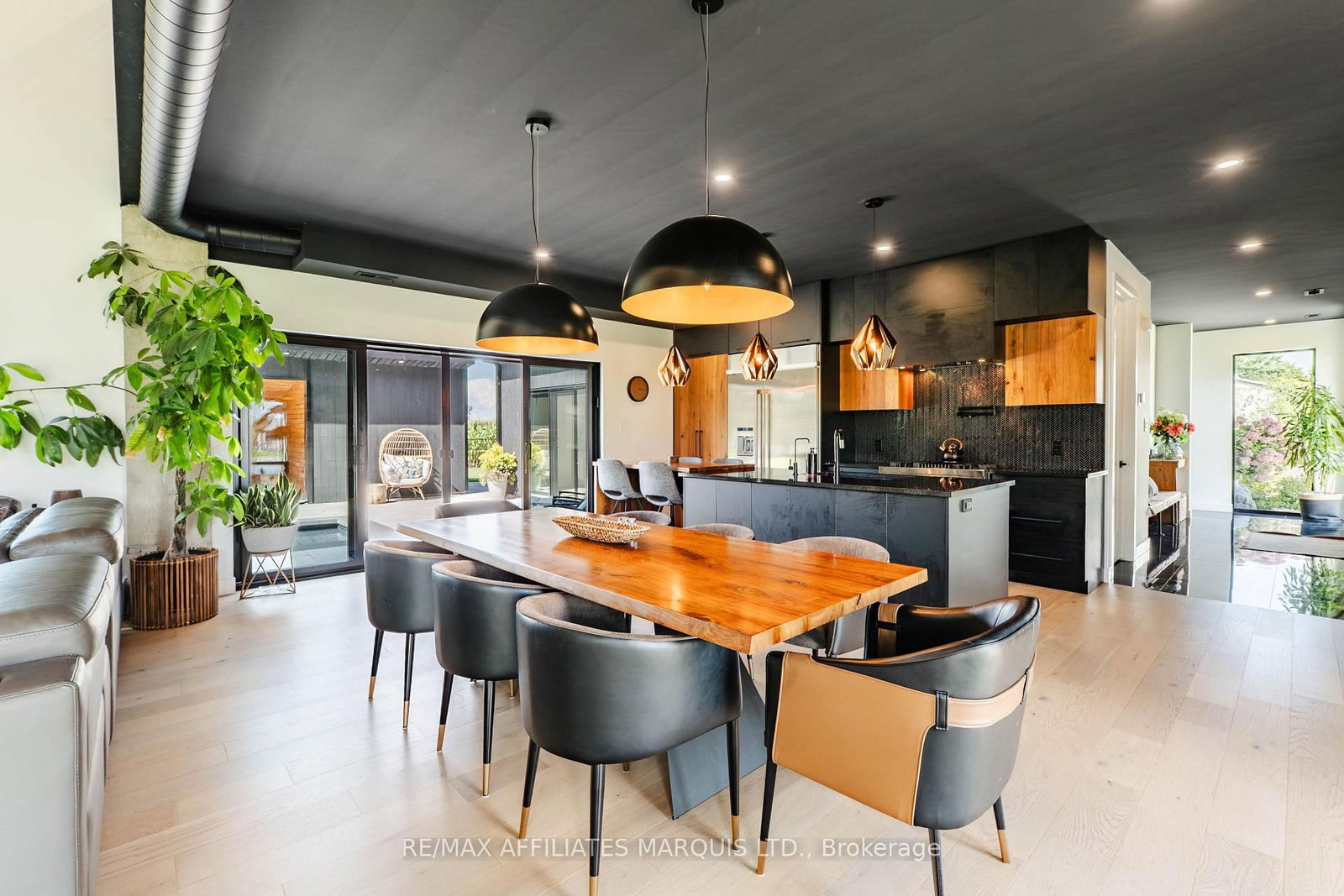 22243 Old Highway 2 Road • South Glengarry, ON photo 15
