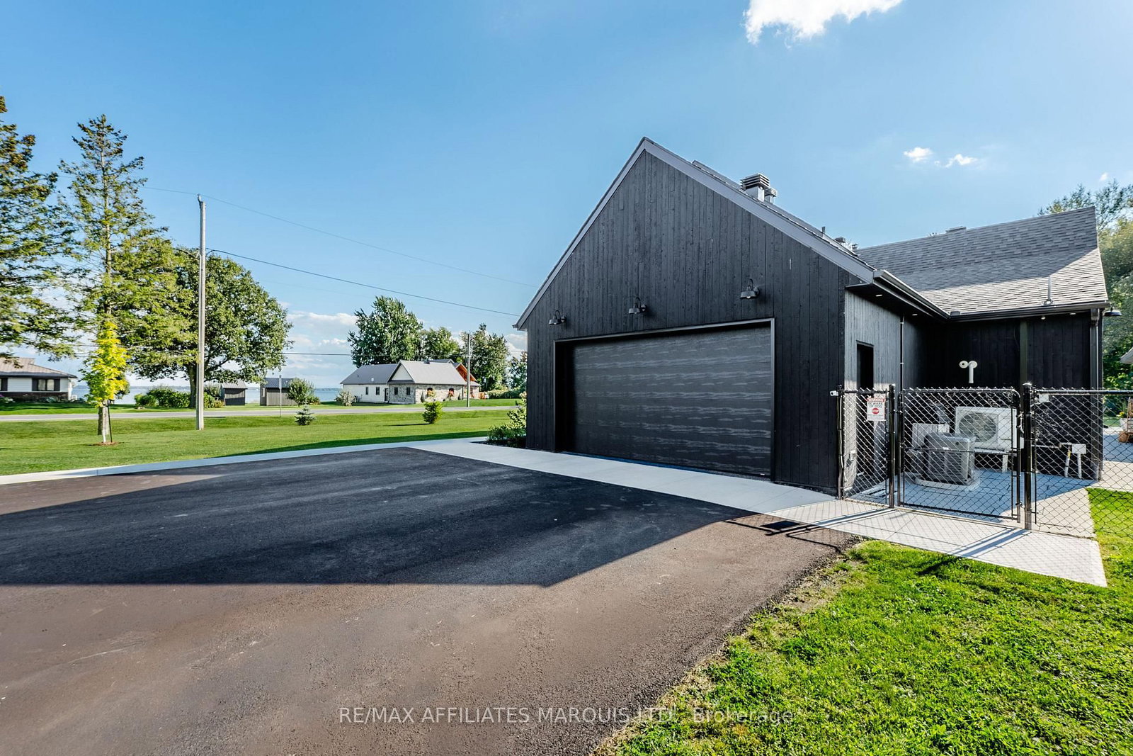 22243 Old Highway 2 Road • South Glengarry, ON photo 36