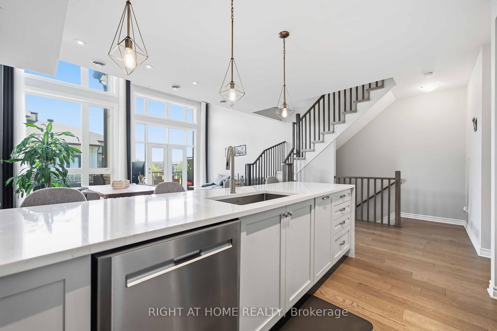 264 Pembina Private • #98 • Ottawa, ON photo 8