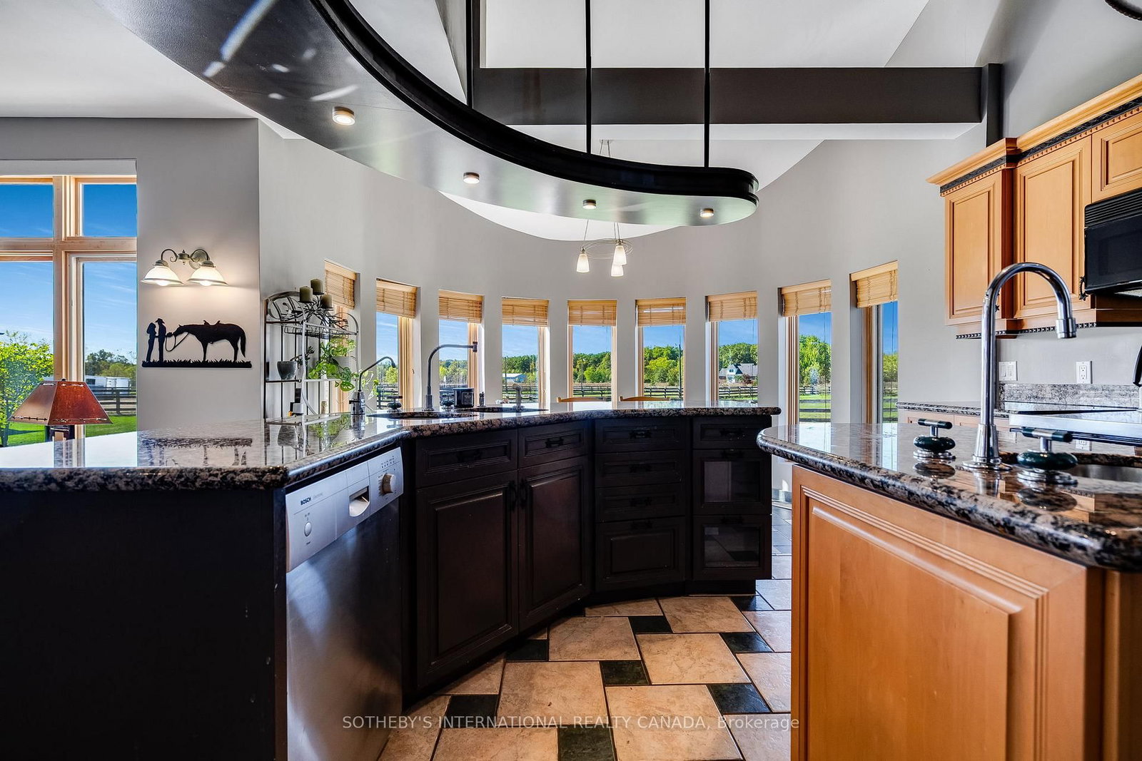 4965 4th Concession • Amherstburg, ON photo 5