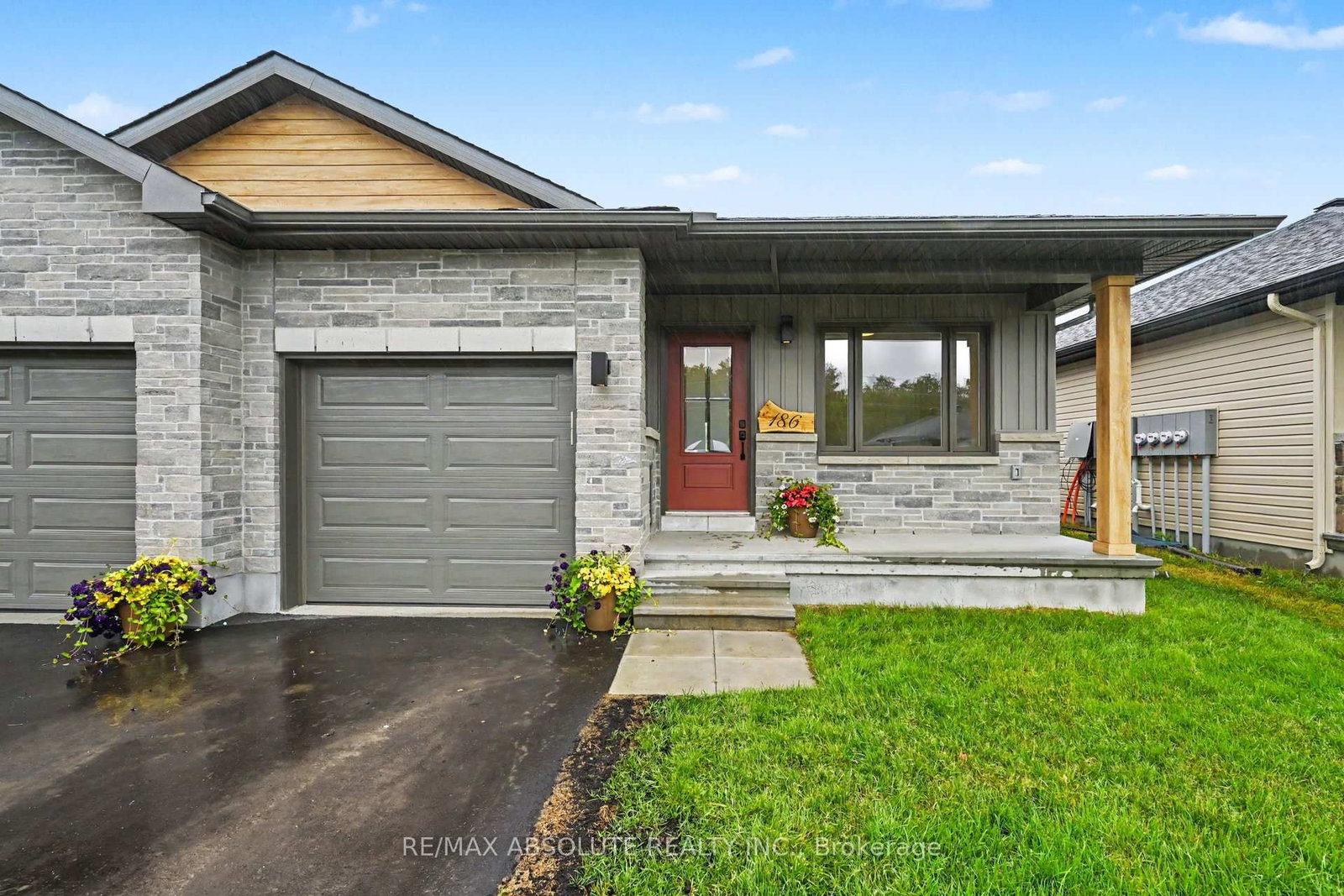 186 Seabert Drive • Arnprior, ON photo 1