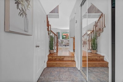 74 Milner Downs Crescent • Kanata, ON photo 5