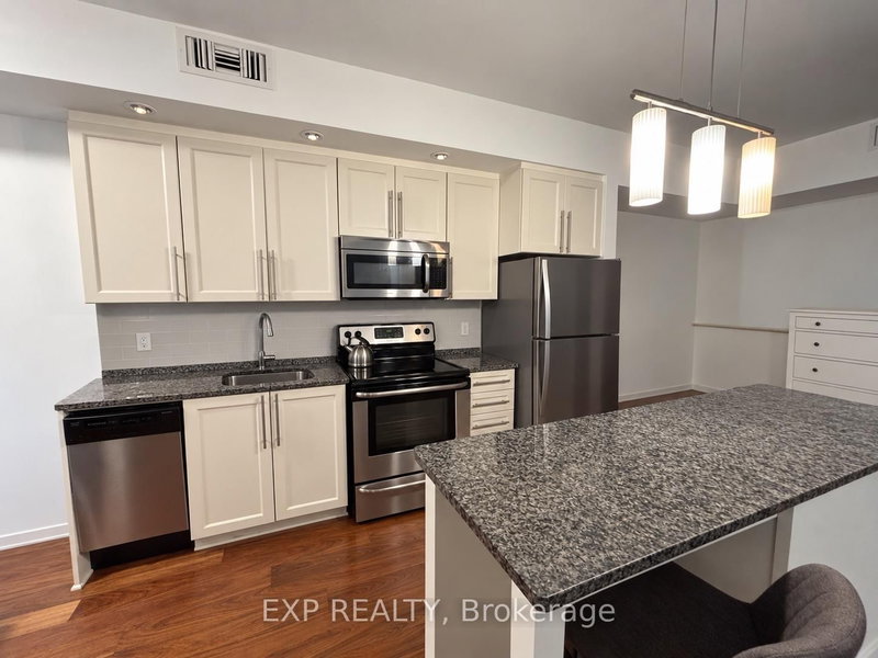 414 - 238 Besserer Street