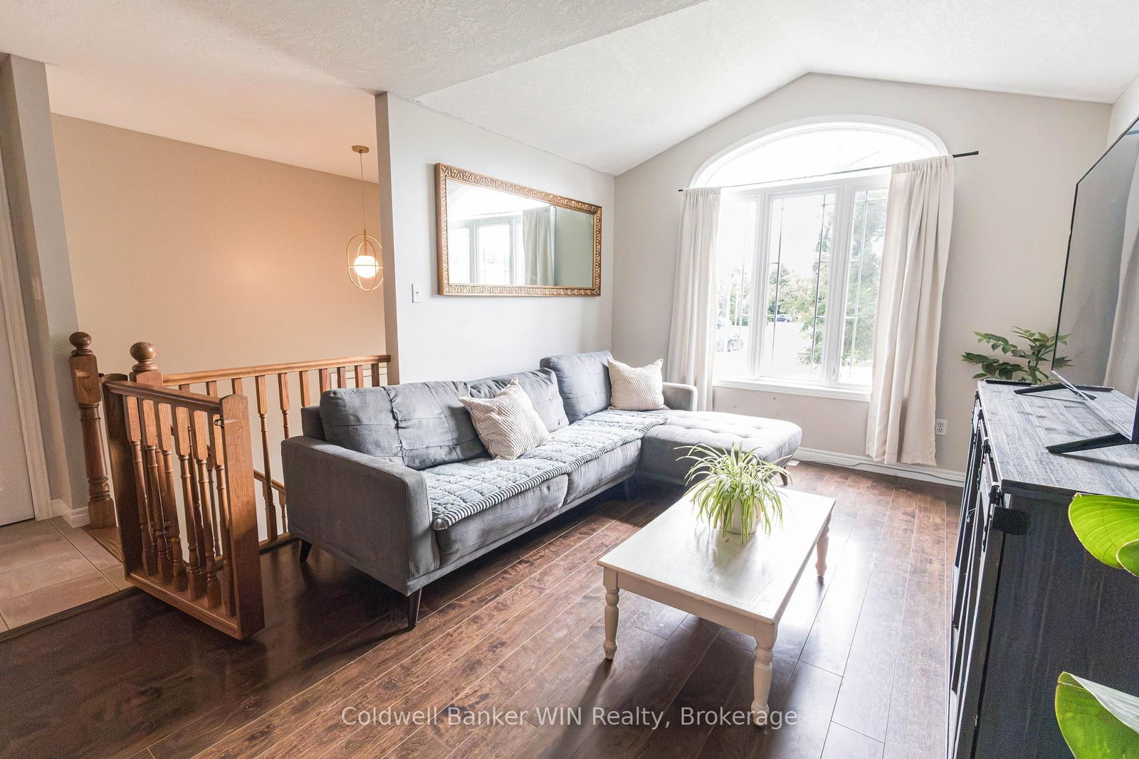 114 Bellamy Crescent • Centre Wellington, ON photo 12