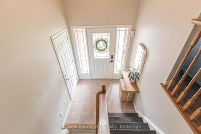 114 Bellamy Crescent • Centre Wellington, ON photo 4