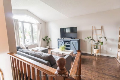 114 Bellamy Crescent • Centre Wellington, ON photo 6