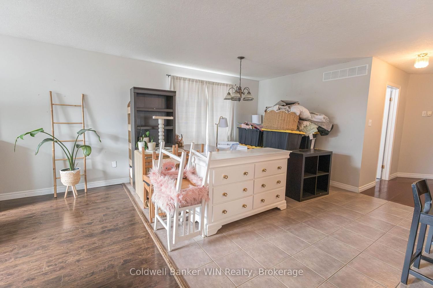 114 Bellamy Crescent • Centre Wellington, ON photo 8