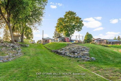 44 Lacroix Bay Road • Westmeath, ON photo 6