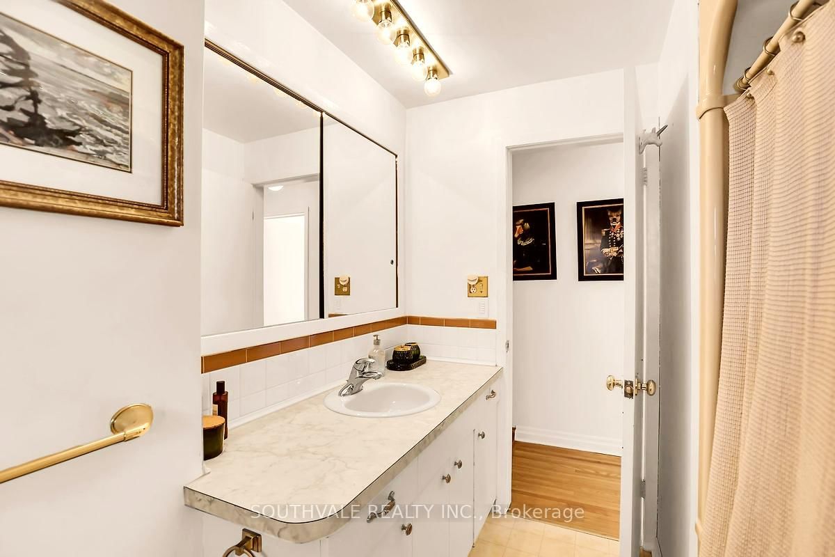 305 Centre Street • Niagara-on-the-Lake, ON photo 14