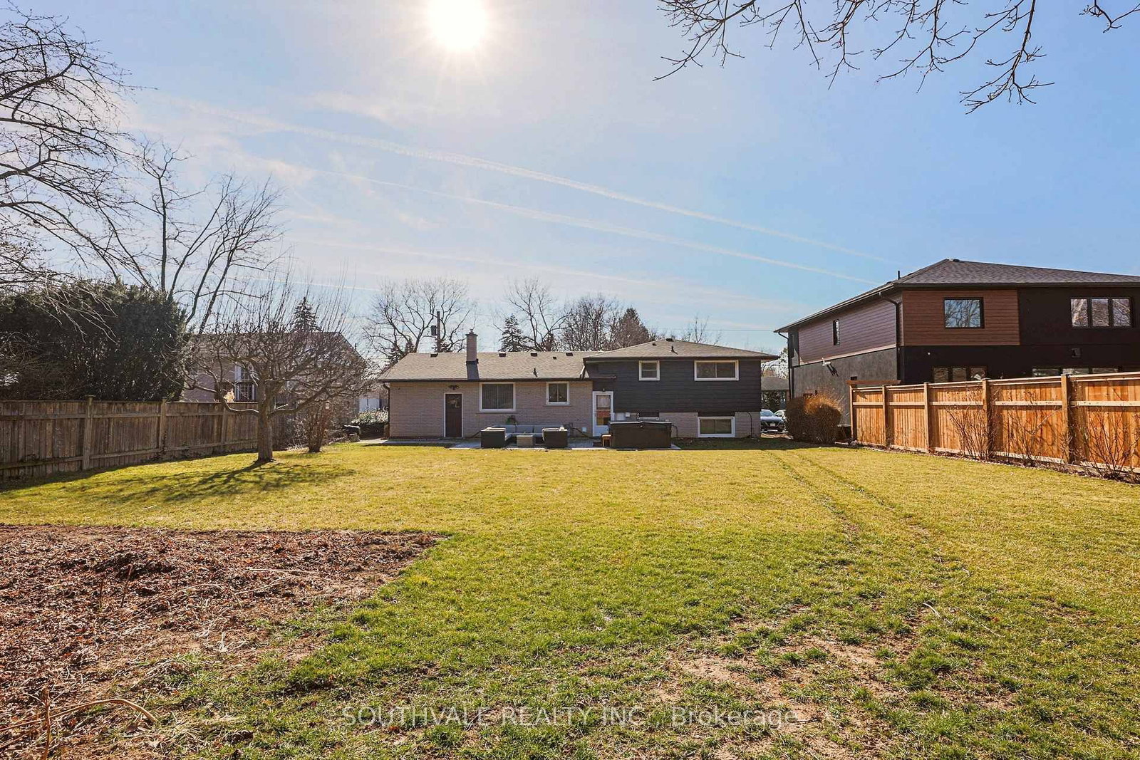 305 Centre Street • Niagara-on-the-Lake, ON photo 25