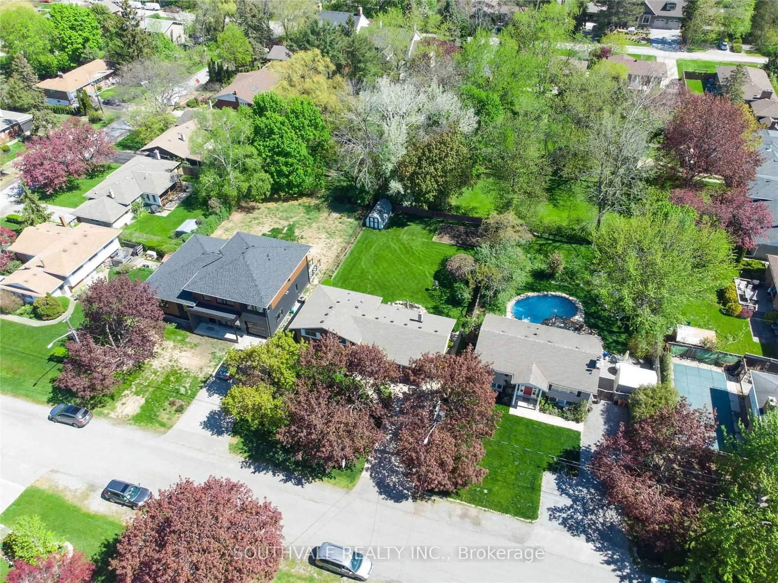 305 Centre Street • Niagara-on-the-Lake, ON photo 27