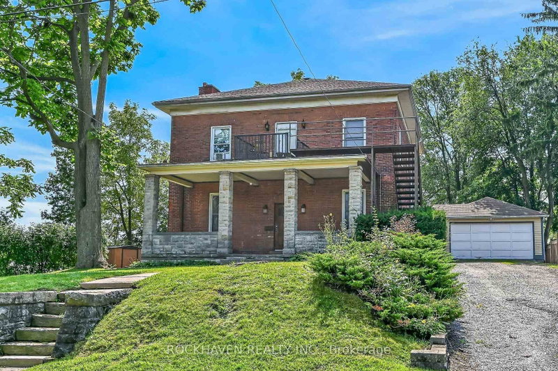 15 St David Street W