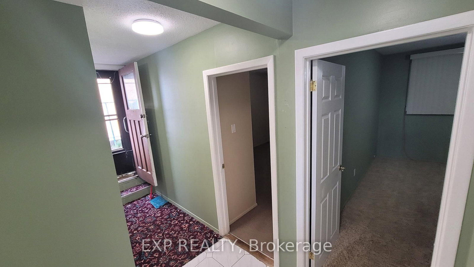 1747 Heron Road • Ottawa, ON photo 17