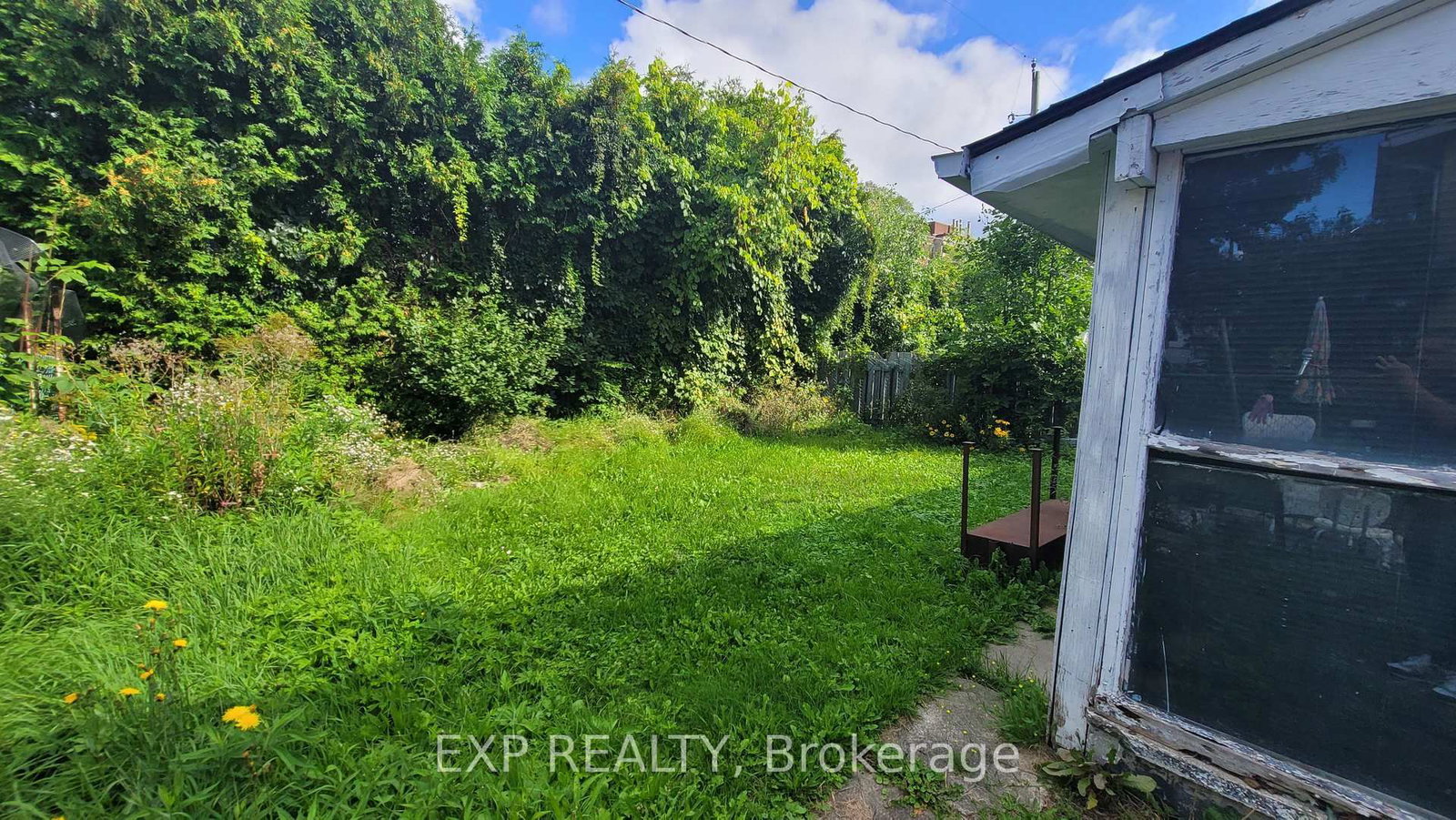 1747 Heron Road • Ottawa, ON photo 34