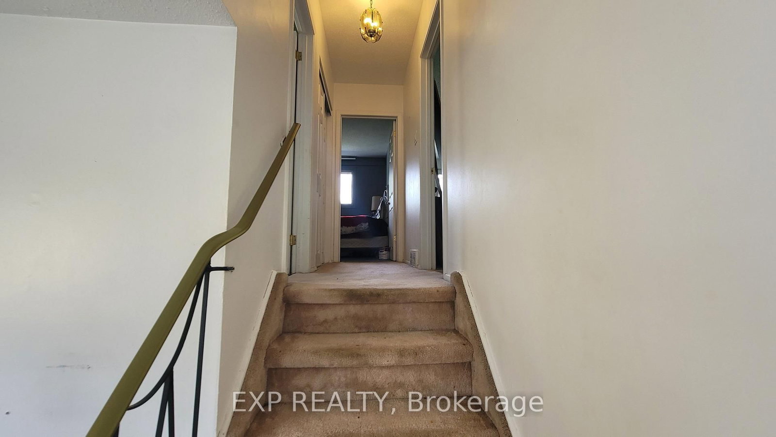 1747 Heron Road • Ottawa, ON photo 7