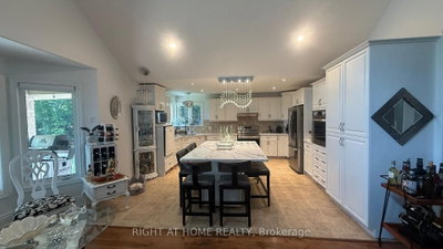 1453 MILLENIUM Court • Kingston, ON photo 4