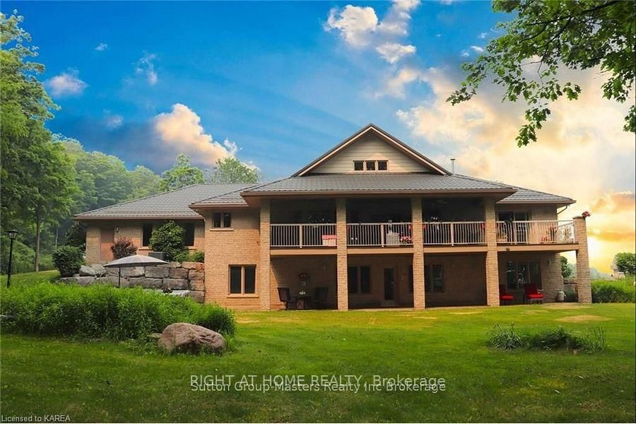 1453 MILLENIUM Court • Kingston, ON photo 6