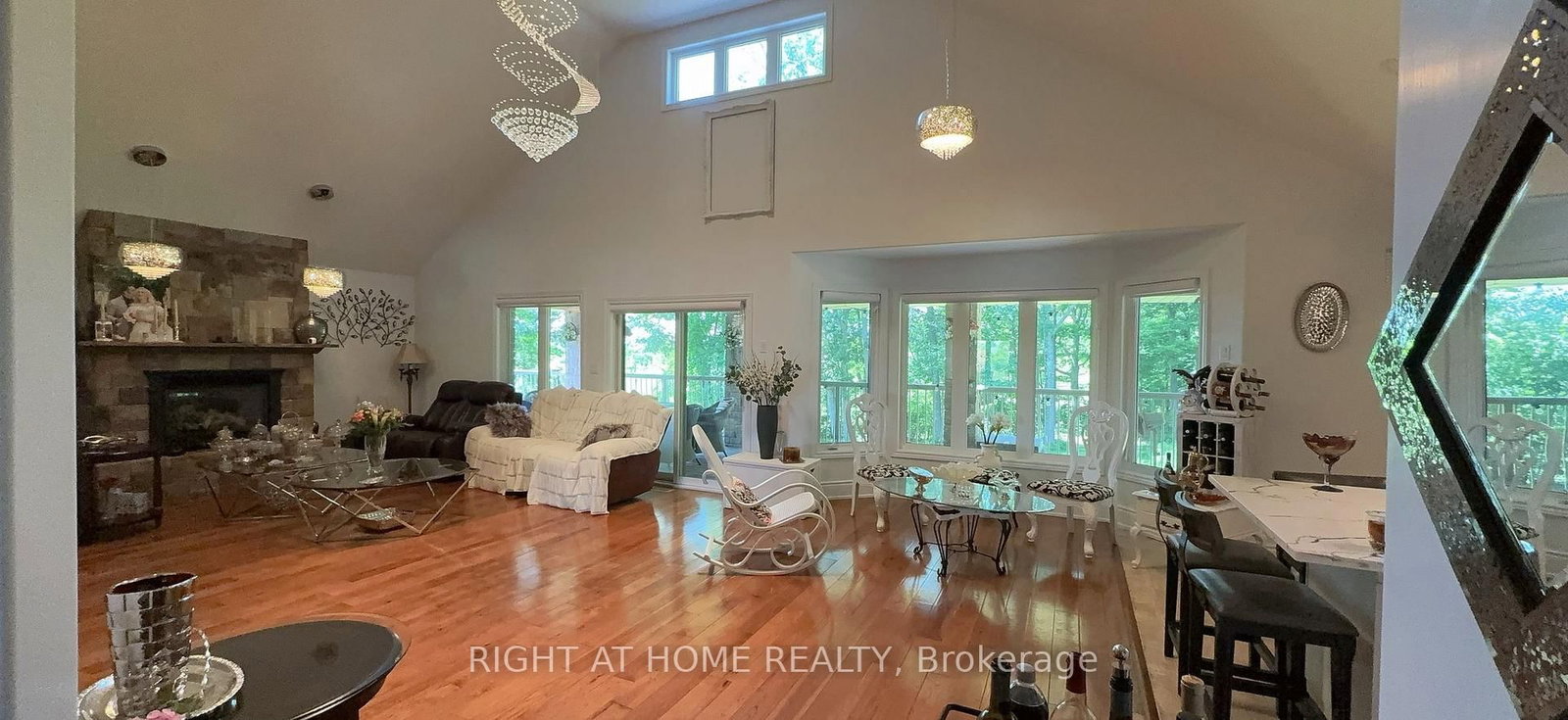 1453 MILLENIUM Court • Kingston, ON photo 7