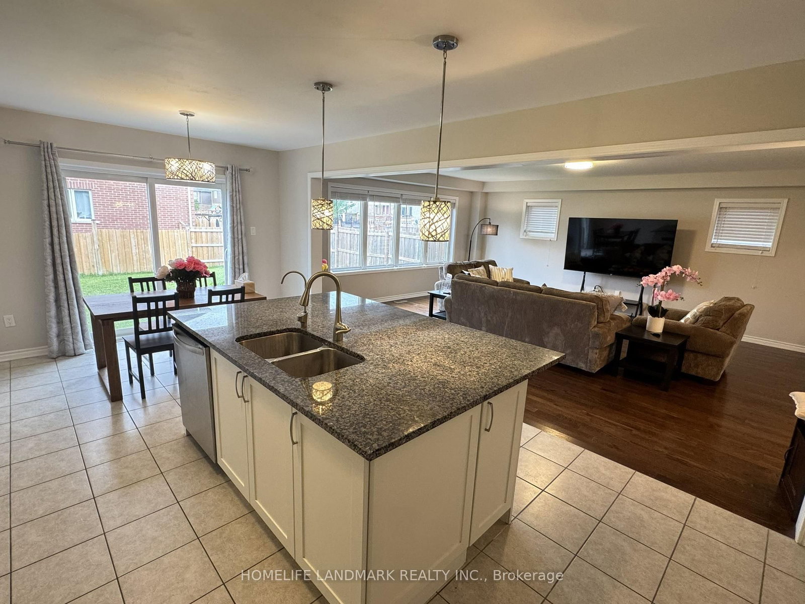 67 Pointer Street • Cambridge, ON photo 14