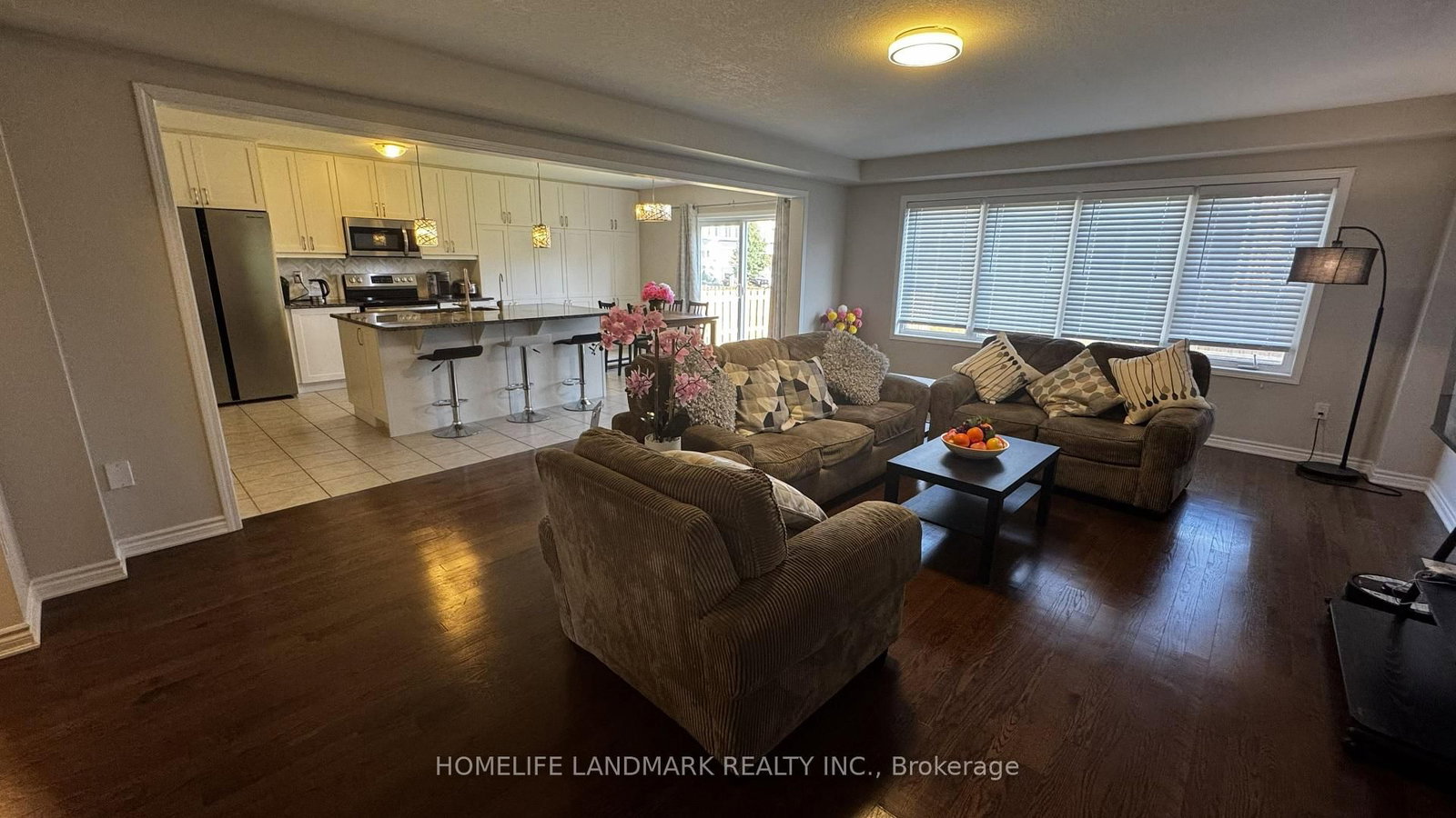 67 Pointer Street • Cambridge, ON photo 6
