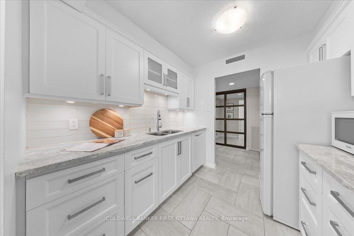 215 Parkdale Avenue • #1202 • Ottawa, ON photo 17