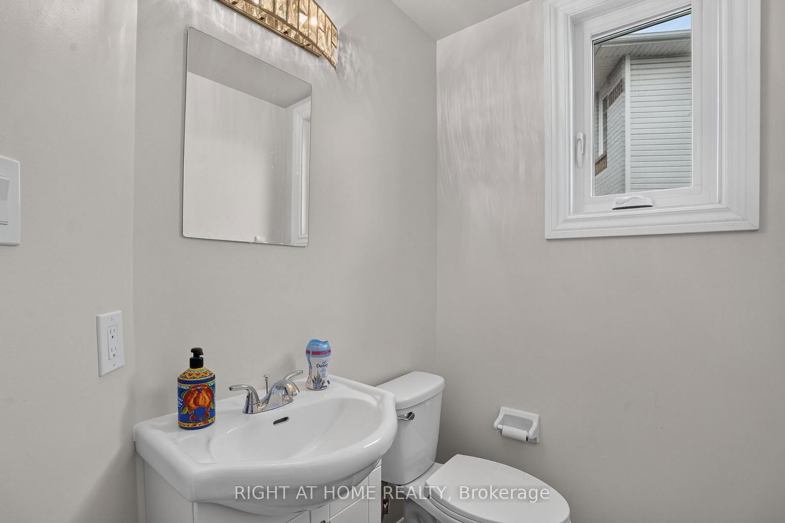 32 Saffron Court • Ottawa, ON photo 18