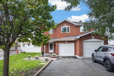 32 Saffron Court • Ottawa, ON photo 2