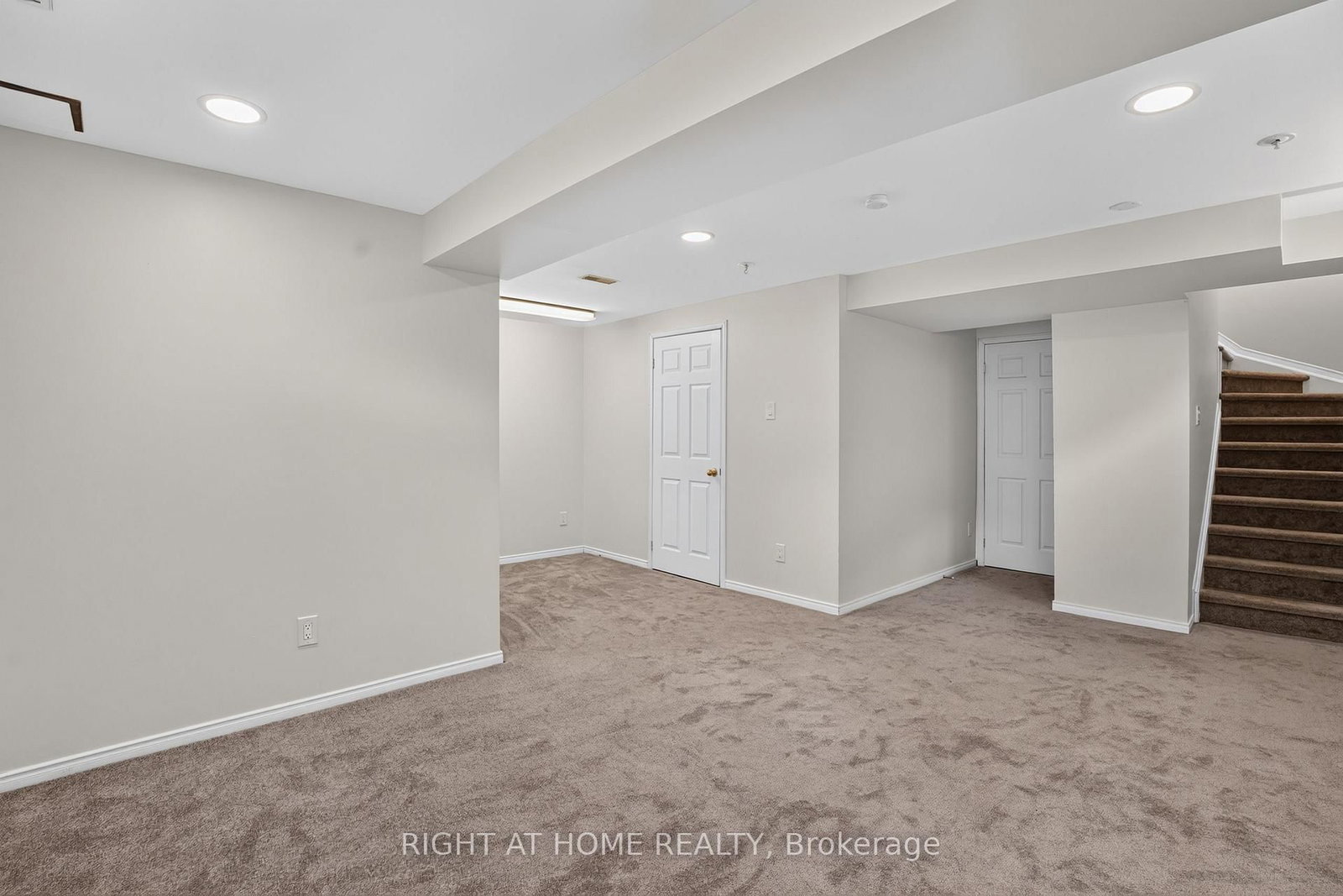 32 Saffron Court • Ottawa, ON photo 36