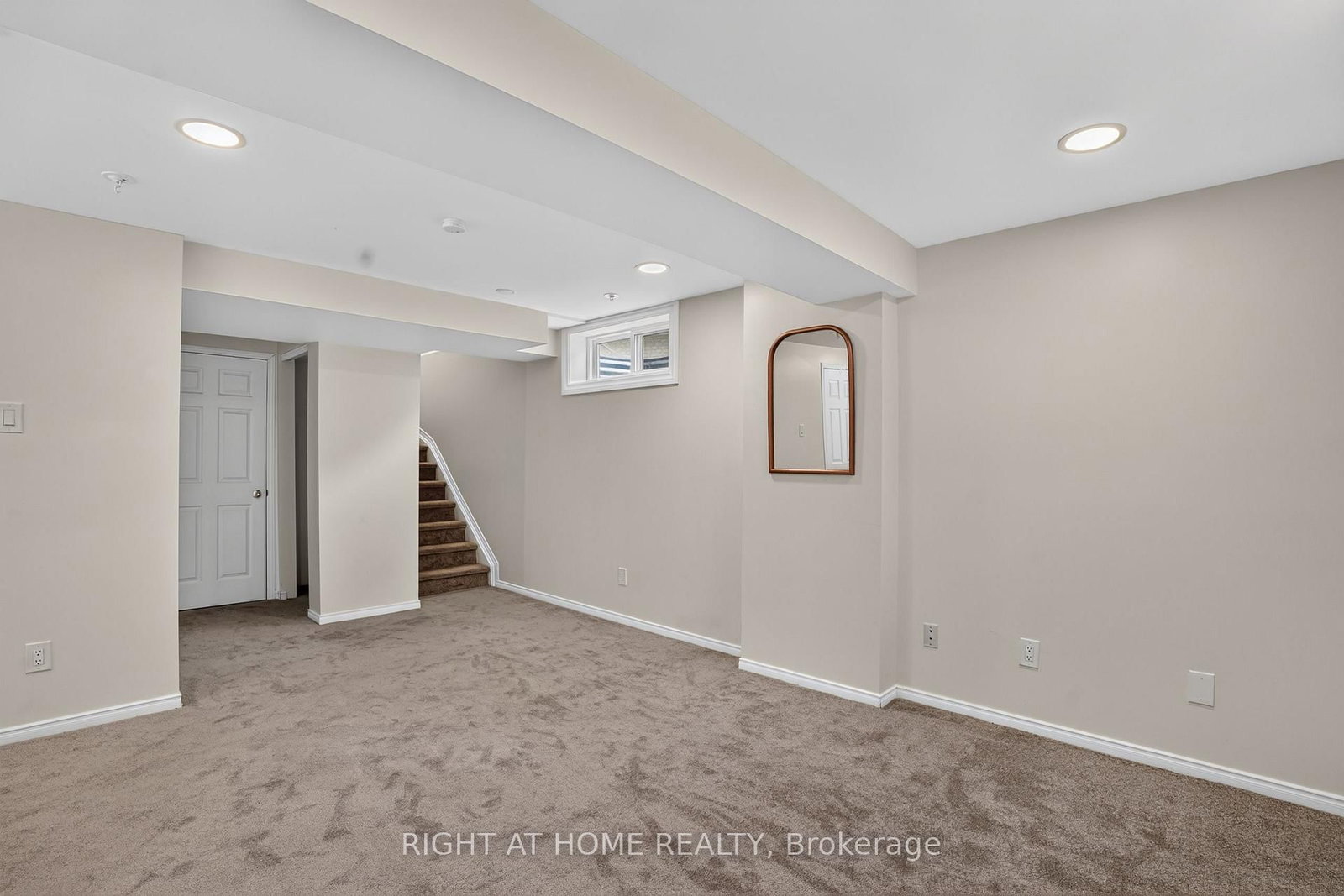 32 Saffron Court • Ottawa, ON photo 37