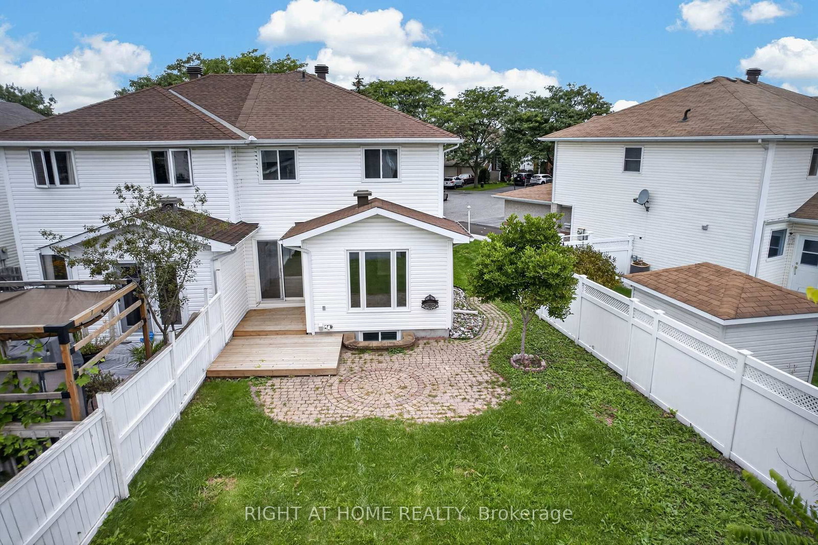 32 Saffron Court • Ottawa, ON photo 39