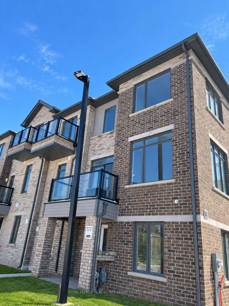 1110 - 585 Colborne Street