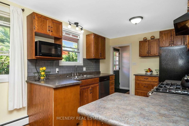 28 Orangeville St photo 5