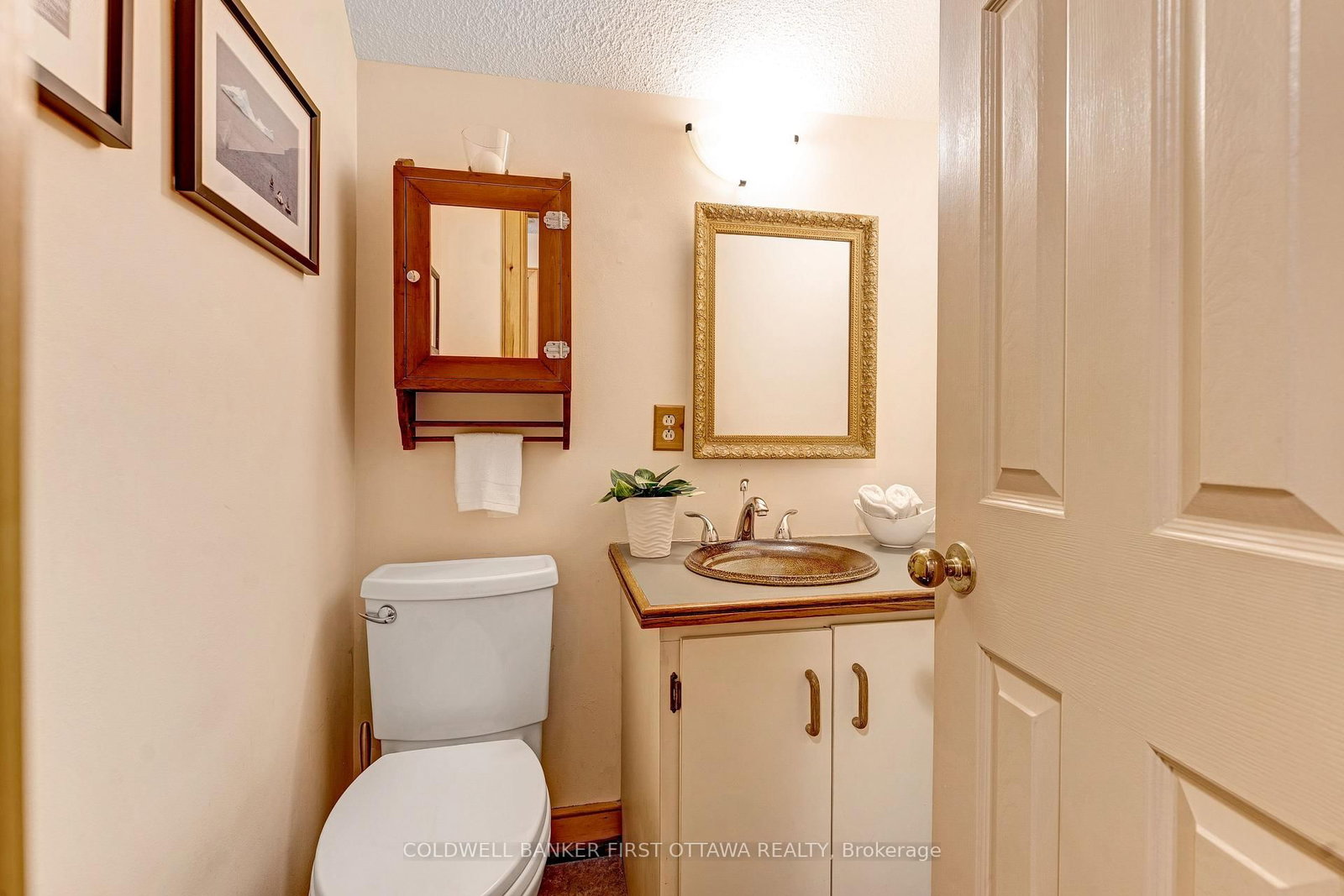 7A Lewis Street • Perth, ON photo 17