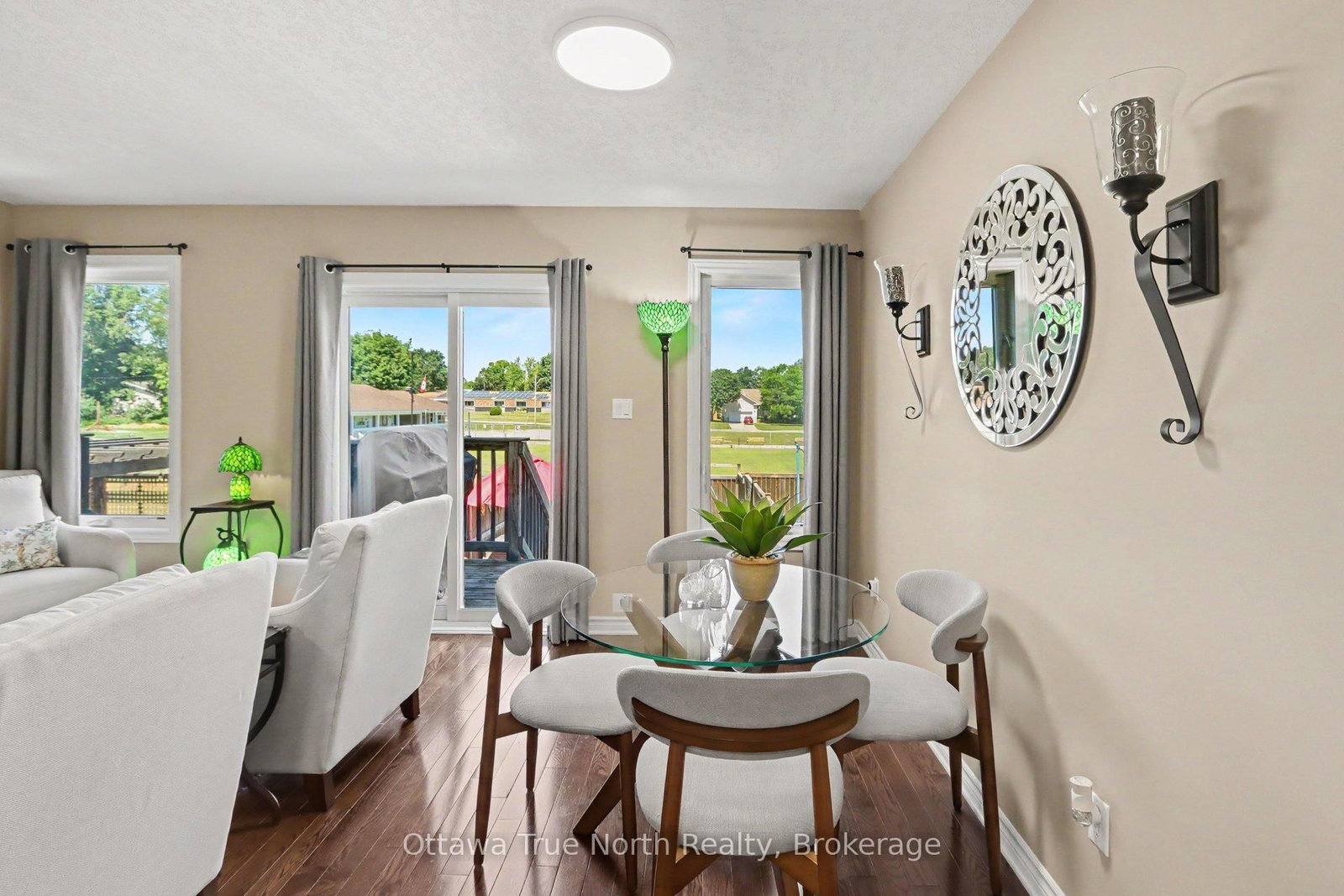 514 Stanley Brothers Street • Almonte, ON photo 9