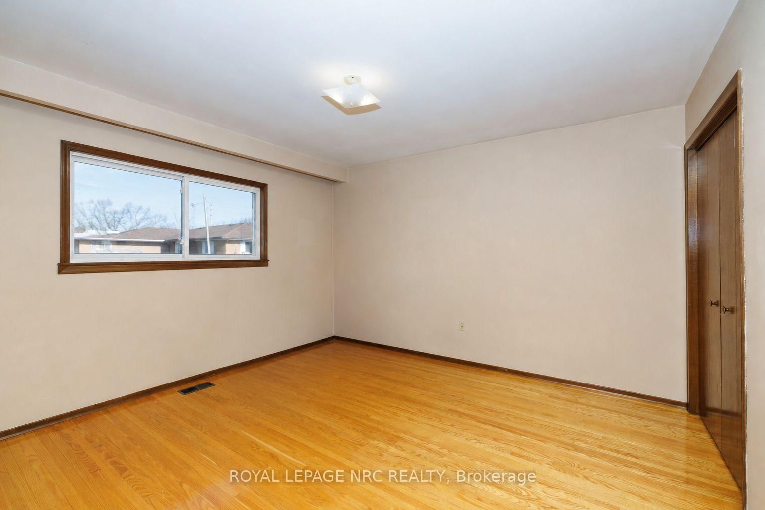 38 Rivercrest Road • Hamilton, ON photo 13