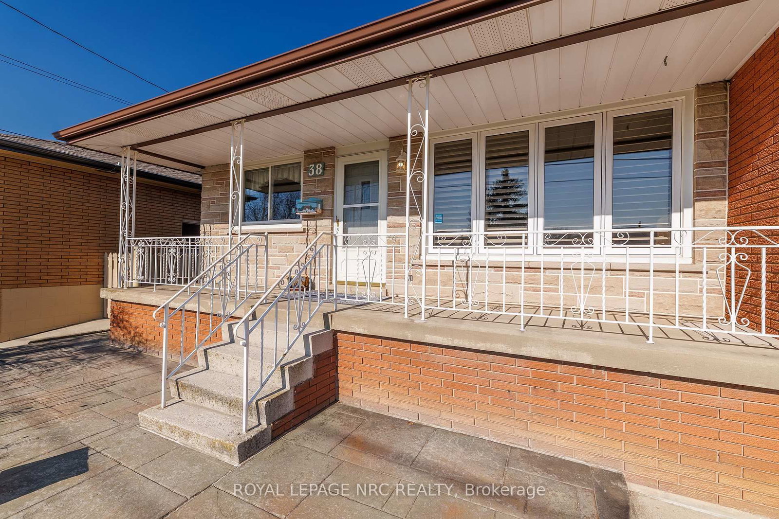 38 Rivercrest Road • Hamilton, ON photo 2