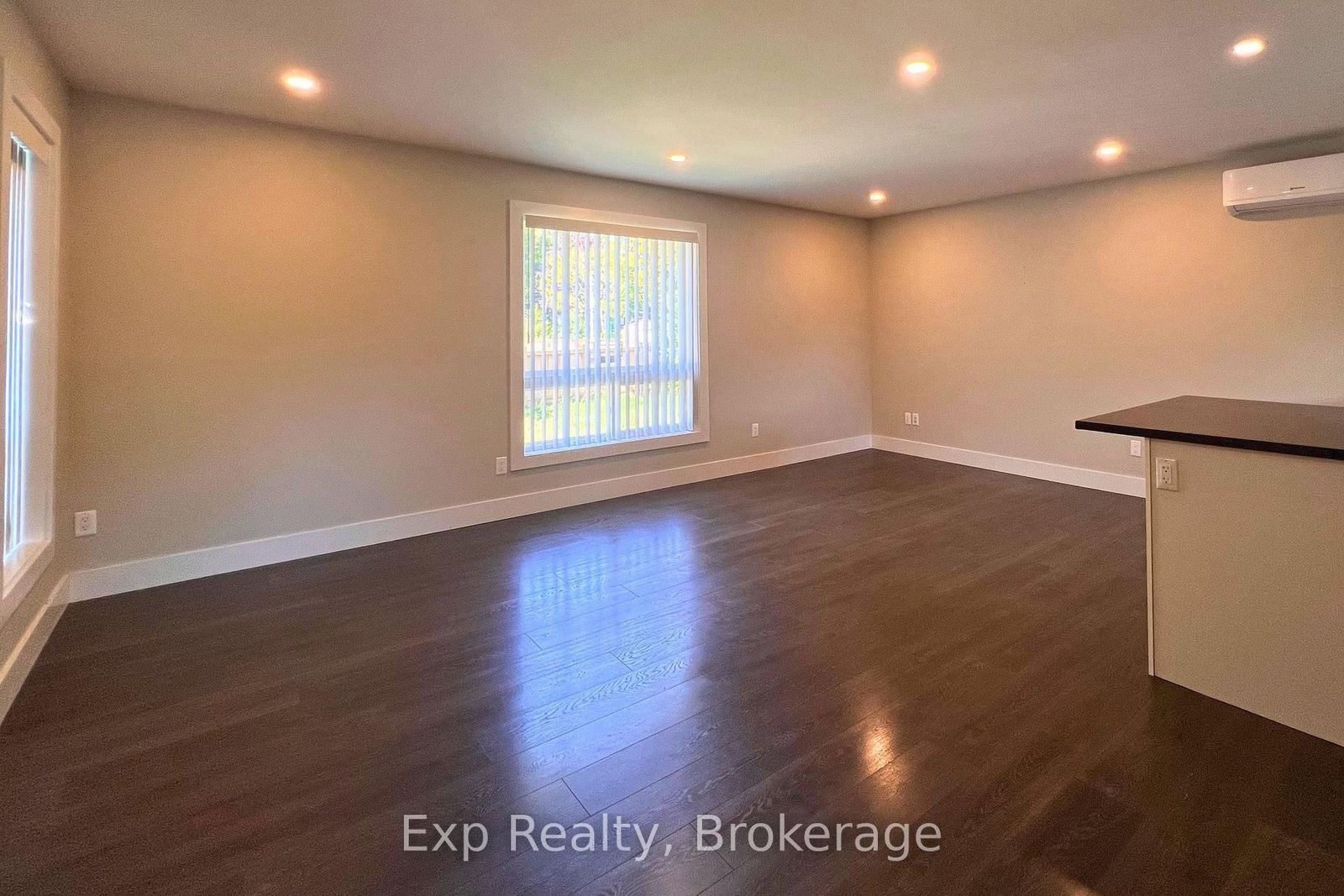 UNIT B - 20 Munro Avenue, Belleville 4