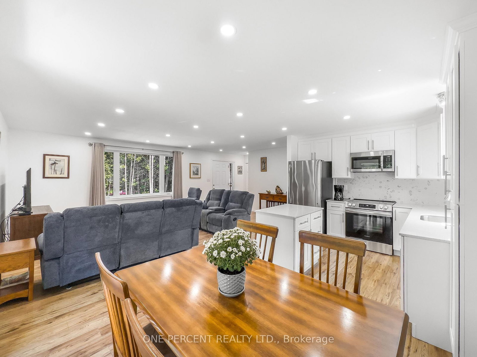 1013 Harold Road • Stirling, ON photo 12