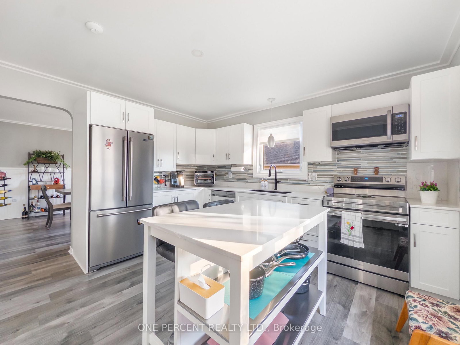 22 HERITAGE Drive • Prince Edward County, ON photo 11