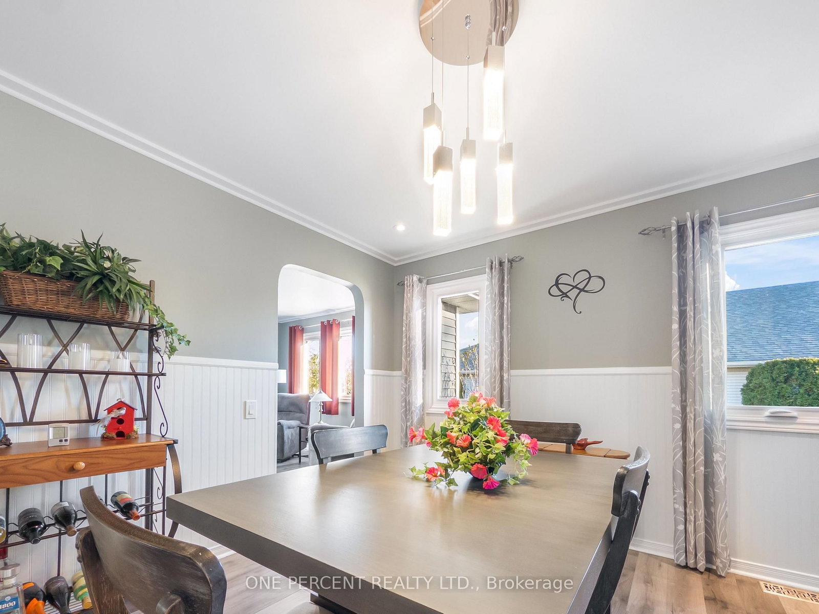 22 HERITAGE Drive • Prince Edward County, ON photo 13