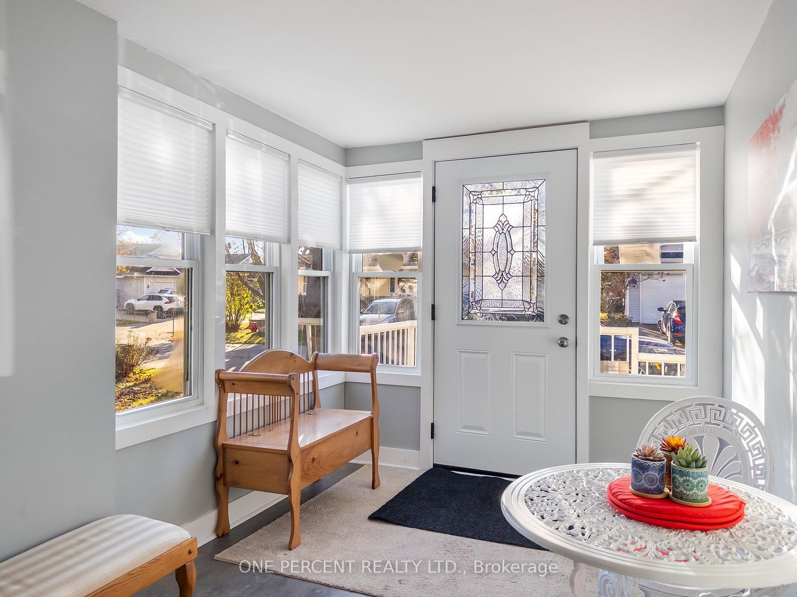 22 HERITAGE Drive • Prince Edward County, ON photo 5