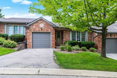 535 Nova Scotia Court • Woodstock, ON photo 2